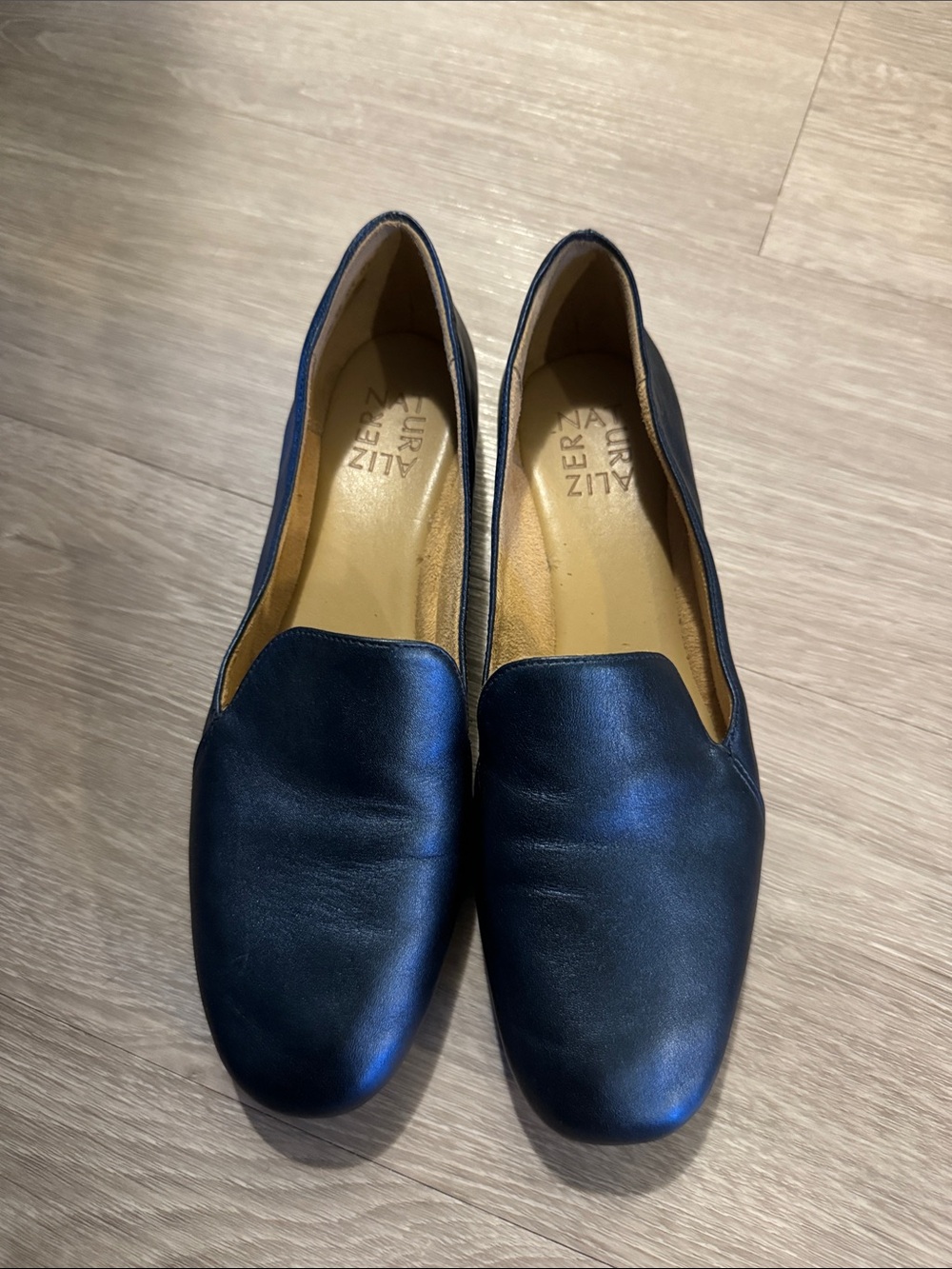 Navy Naturalizer loafers
